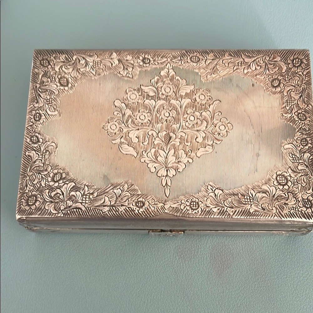 Roma Solid Sterling Silver Compact Case With Orna… - image 3